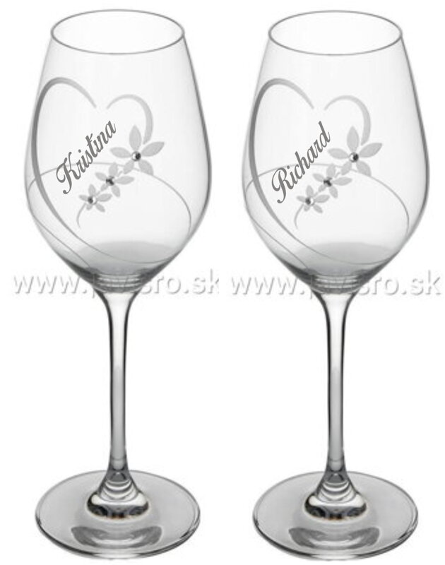 Svadobné poháre WINE 360 ml, dekor srdcia s kvetmi (2 ks) s menami nevesty a ženícha 